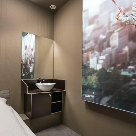 Boxhotel