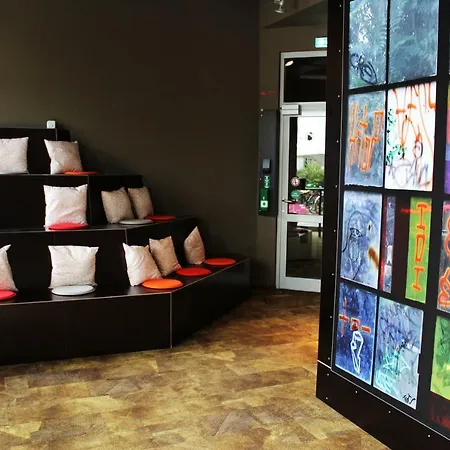 Boxhotel Hotel