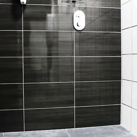 Boxhotel Отель 2*
