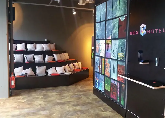 Boxhotel Hotel 2*